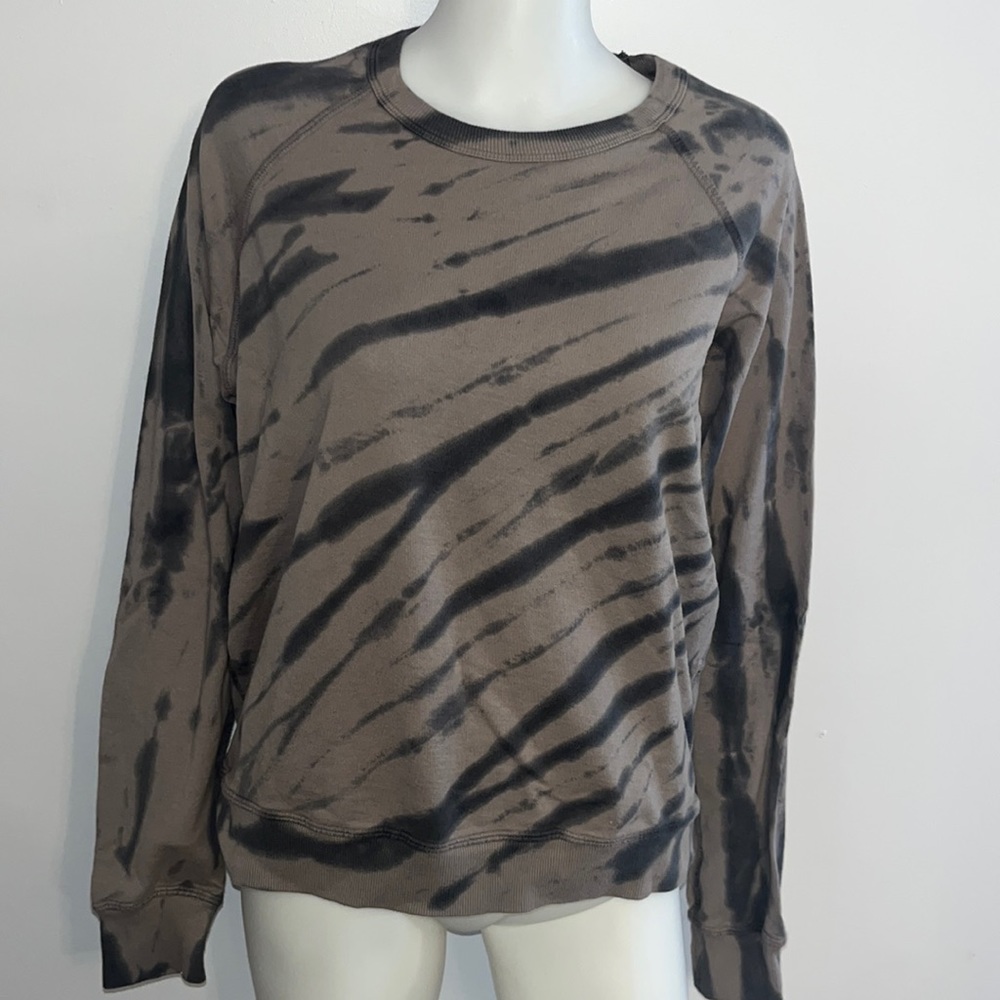 Oli Viv women’s sweater size small